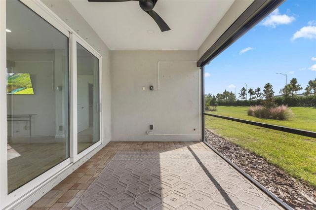 8121 STERNWAY ROAD, Sarasota, FL 34240