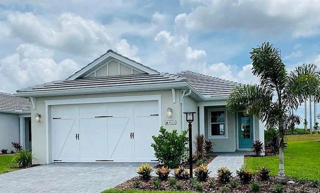 8121 STERNWAY ROAD, Sarasota, FL 34240