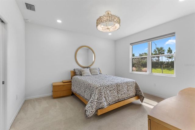 8121 STERNWAY ROAD, Sarasota, FL 34240