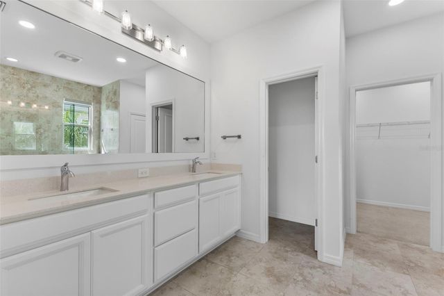 8121 STERNWAY ROAD, Sarasota, FL 34240