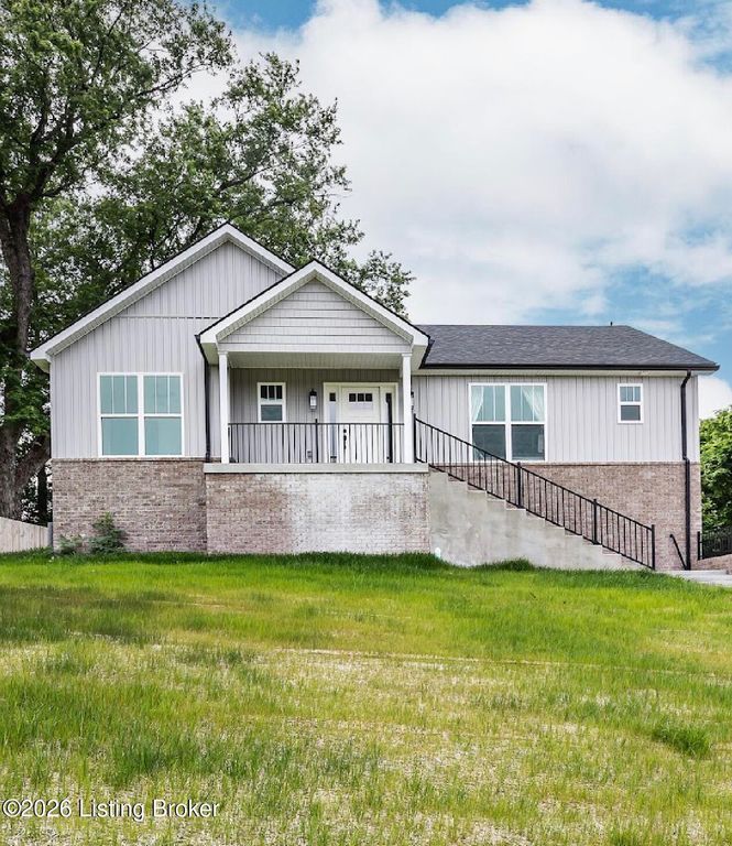107 Springhill Dr, Bardstown, KY 40004