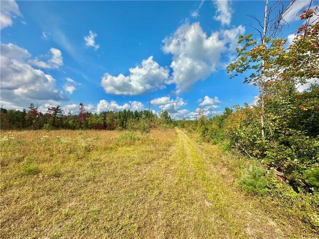 7487 W Poertner Road, Neillsville, WI 54456