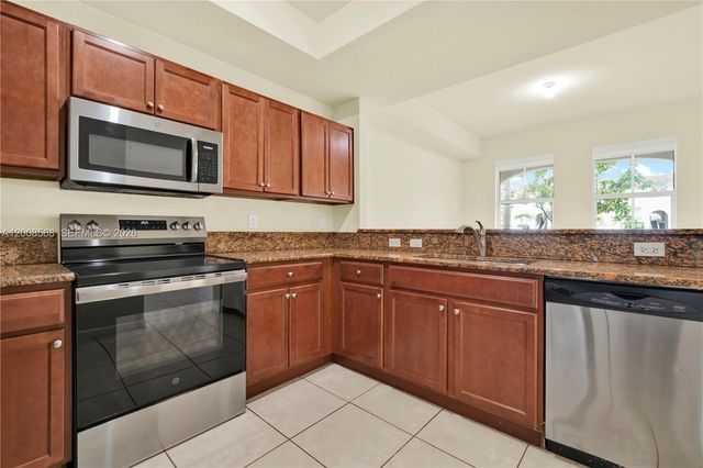 11501 NW 89th St 104, Doral, FL 33178