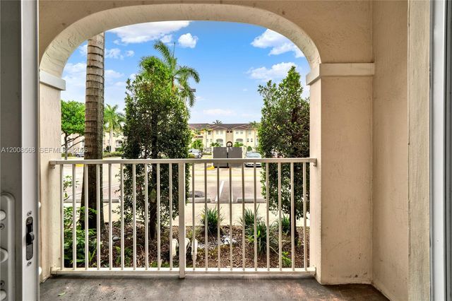 11501 NW 89th St 104, Doral, FL 33178