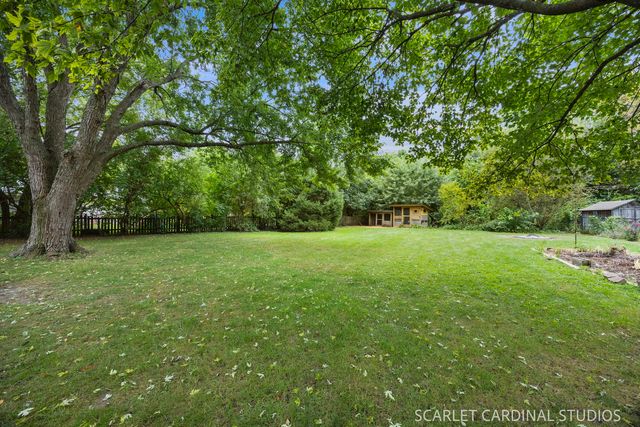 30W261 Leominster Court, Warrenville, IL 60555