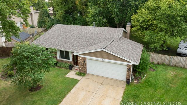 30W261 Leominster Court, Warrenville, IL 60555