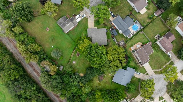 30W261 Leominster Court, Warrenville, IL 60555