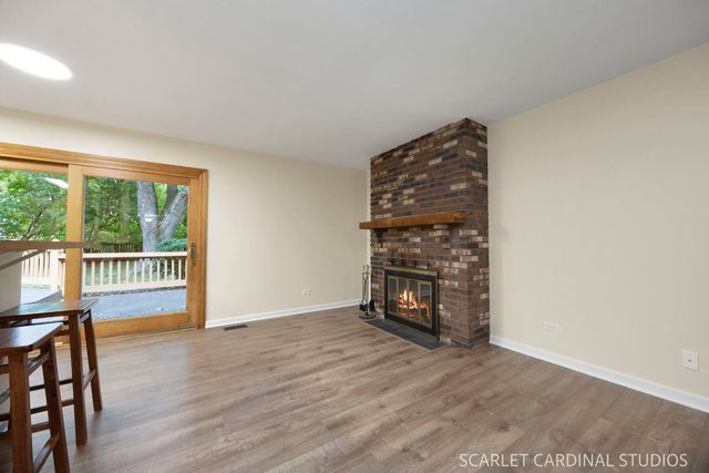 30W261 Leominster Court, Warrenville, IL 60555