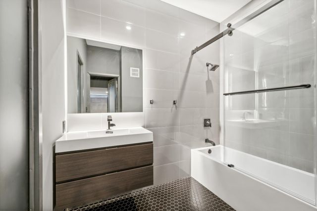 801 Washington Avenue N 320, Minneapolis, MN 55401