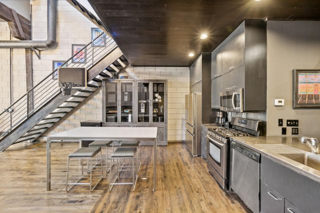 801 Washington Avenue N 320, Minneapolis, MN 55401