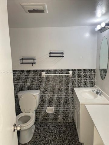 1660 NE 191st St 313-1, Miami, FL 33179