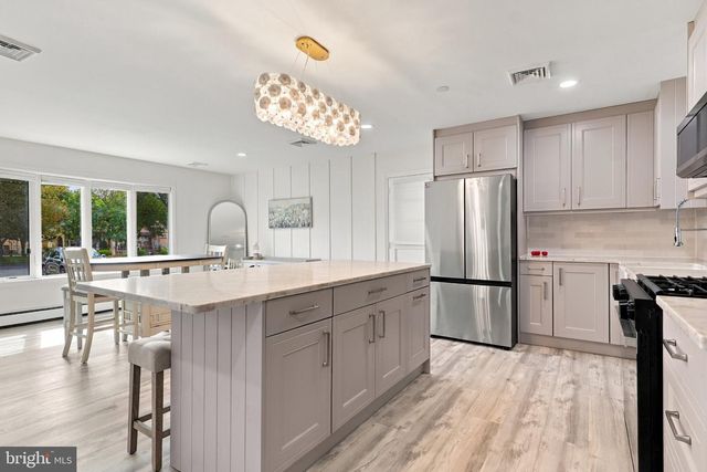 874 EDINBURG RD, Trenton, NJ 08690