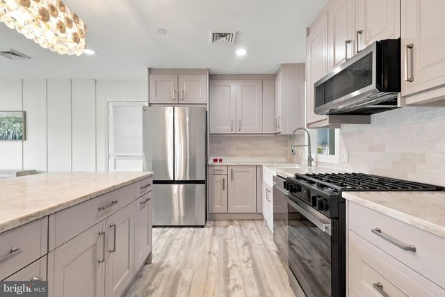 874 EDINBURG RD, Trenton, NJ 08690
