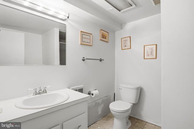 874 EDINBURG RD, Trenton, NJ 08690