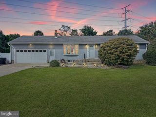 874 EDINBURG RD, Trenton, NJ 08690