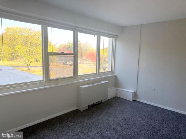 204 BARCLAY TOWERS, Cherry Hill, NJ 08034