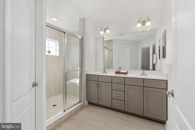 3197 BISCUIT CT, Woodbridge, VA 22193