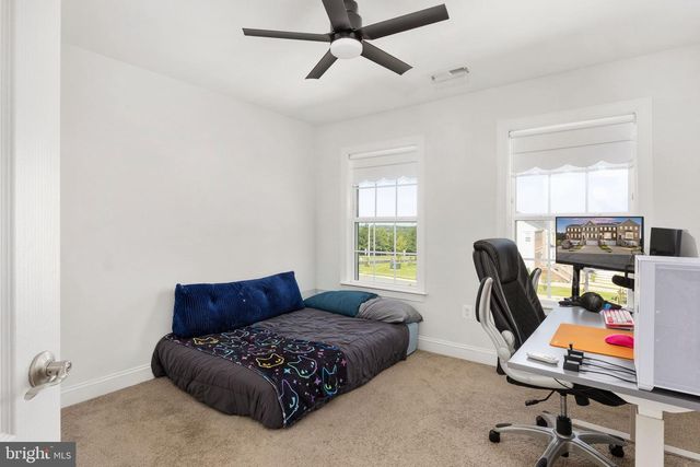 3197 BISCUIT CT, Woodbridge, VA 22193