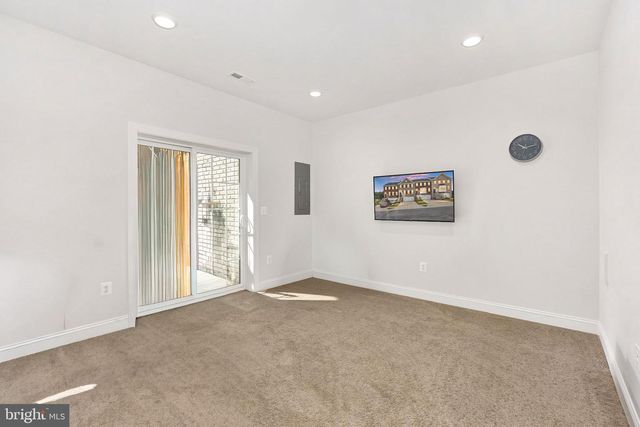 3197 BISCUIT CT, Woodbridge, VA 22193