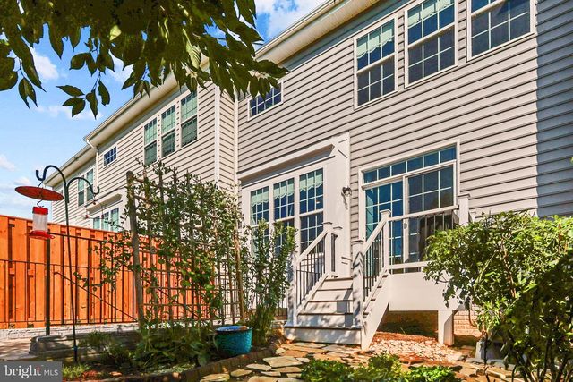3197 BISCUIT CT, Woodbridge, VA 22193