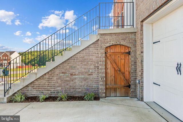 3197 BISCUIT CT, Woodbridge, VA 22193