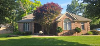151 Wendover Court, Commerce Charter Township, MI 48390