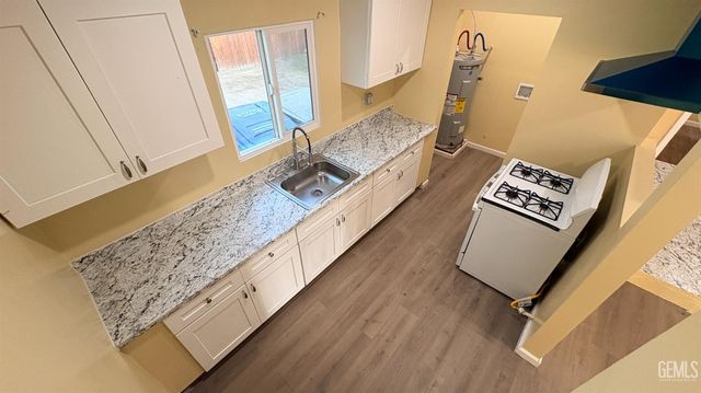 820 O Street, Bakersfield, CA 93304