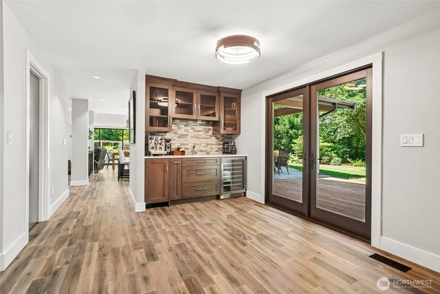 18448 SE 43rd Place, Issaquah, WA 98027