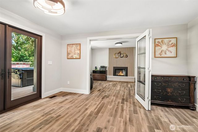 18448 SE 43rd Place, Issaquah, WA 98027