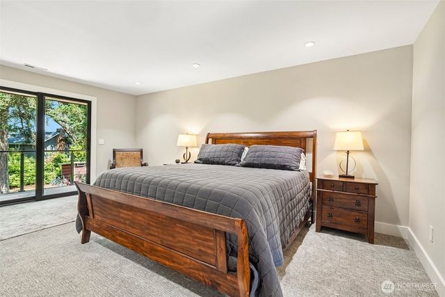 18448 SE 43rd Place, Issaquah, WA 98027