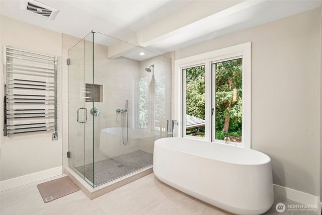 18448 SE 43rd Place, Issaquah, WA 98027