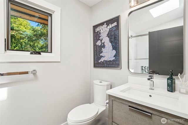 18448 SE 43rd Place, Issaquah, WA 98027