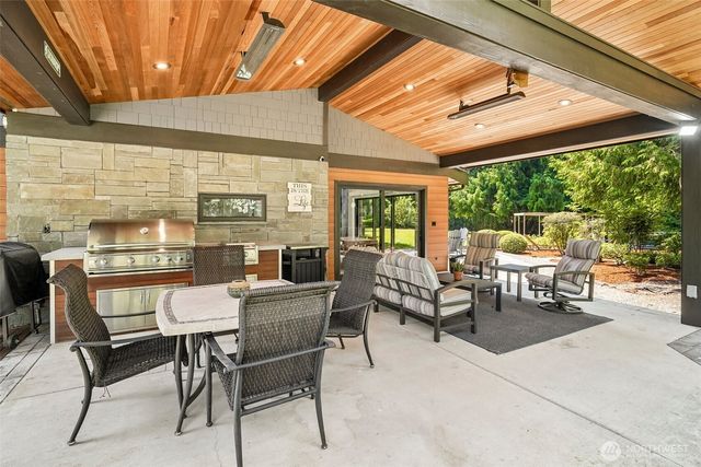 18448 SE 43rd Place, Issaquah, WA 98027