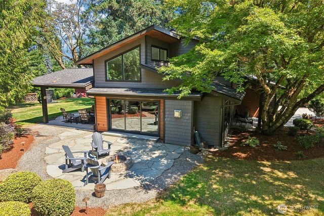 18448 SE 43rd Place, Issaquah, WA 98027