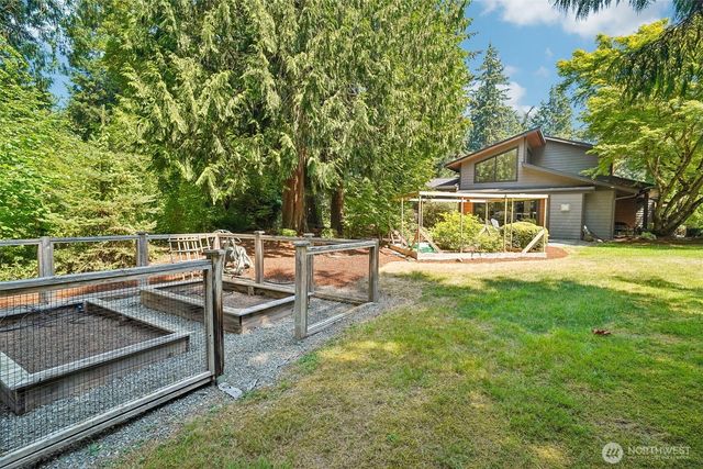 18448 SE 43rd Place, Issaquah, WA 98027