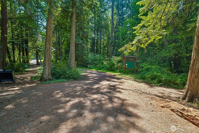 18448 SE 43rd Place, Issaquah, WA 98027
