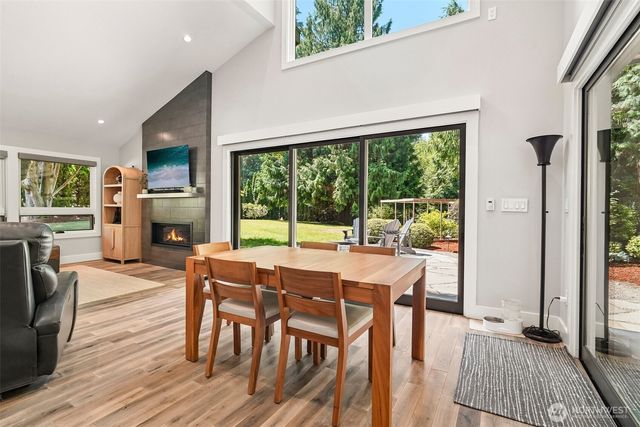 18448 SE 43rd Place, Issaquah, WA 98027