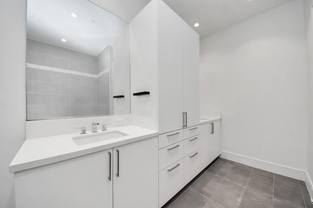 4521 San Felipe Street 1904, Houston, TX 77027