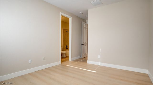 3821 Marsh Sparrow Lane, North Las Vegas, NV 89084