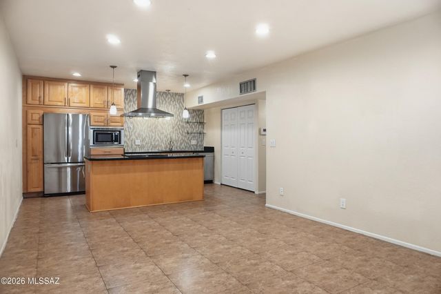 8080 E Speedway Blvd Unit 703, Tucson, AZ 85710