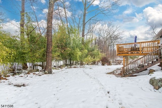 312 Idalroy Trl, Hopatcong Boro, NJ 07843