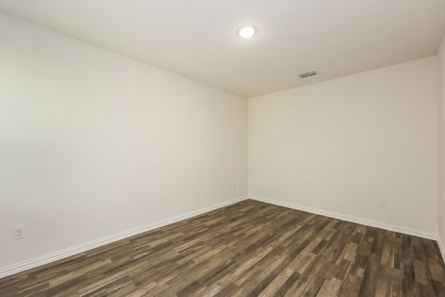 3111 Mcdermott Avenue, Dallas, TX 75215