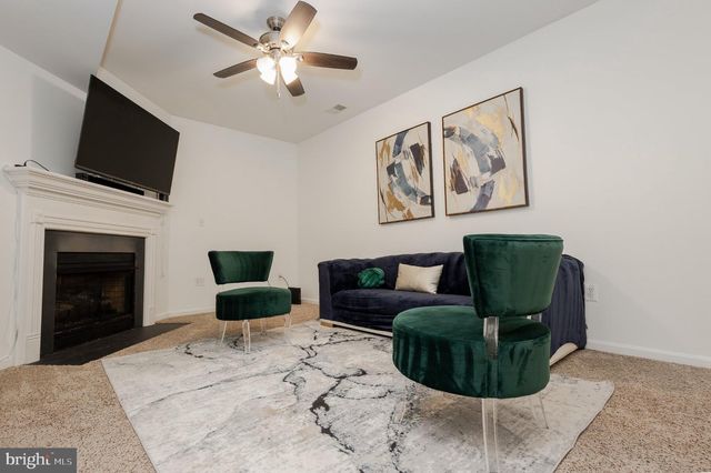 103 MUMMERT CIR, Winchester, VA 22601