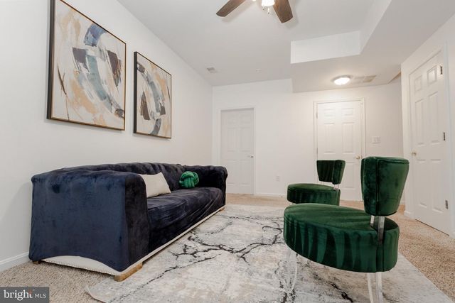 103 MUMMERT CIR, Winchester, VA 22601