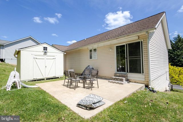 103 MUMMERT CIR, Winchester, VA 22601