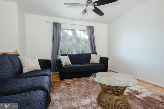 103 MUMMERT CIR, Winchester, VA 22601