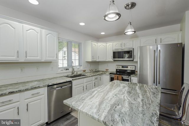 103 MUMMERT CIR, Winchester, VA 22601