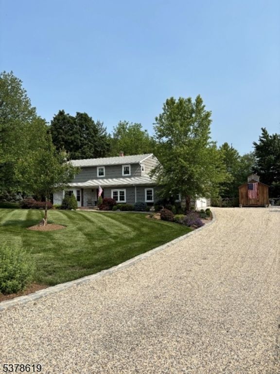 423 Windmill Way, Branchburg Twp., NJ 08876