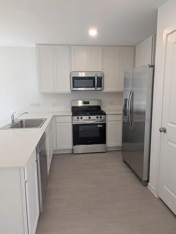 9015 Rose Pelican Lane, Baytown, TX 77521