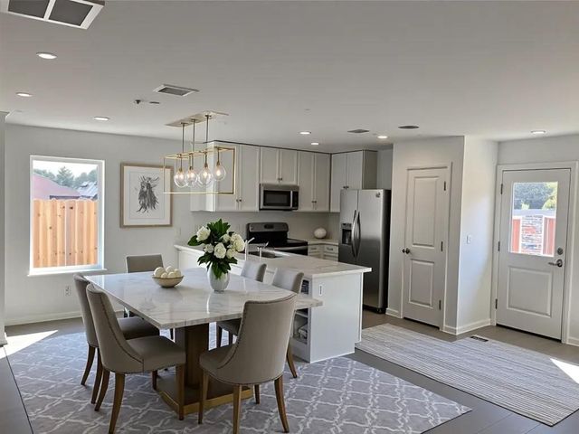 9015 Rose Pelican Lane, Baytown, TX 77521